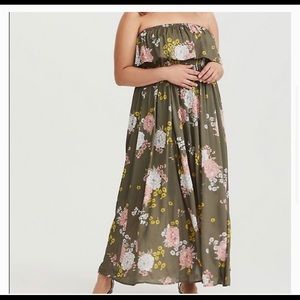 Torrid Off the Shoulder Maxi SZ 3 Short